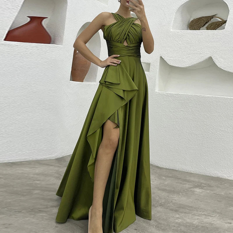 Floor-Length A-Line Sleeveless Dress – Graceful Movement, Timeless Style