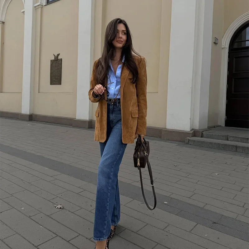 Vintage Brown Suede Style Coat – Timeless Luxury and Sophistication