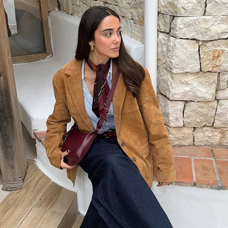 Vintage Brown Suede Style Coat – Timeless Luxury and Sophistication