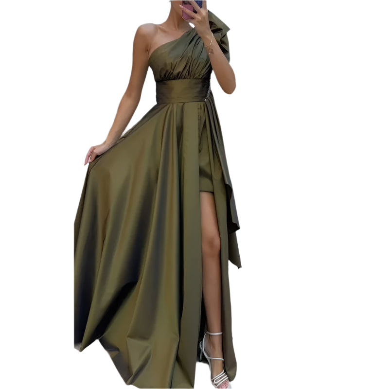 Floor-Length A-Line Sleeveless Dress – Graceful Movement, Timeless Style