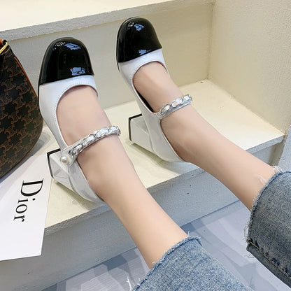 White chain
