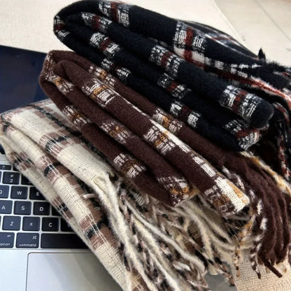 Plaid Acrylic Scarf – Classic Warmth with Timeless Style